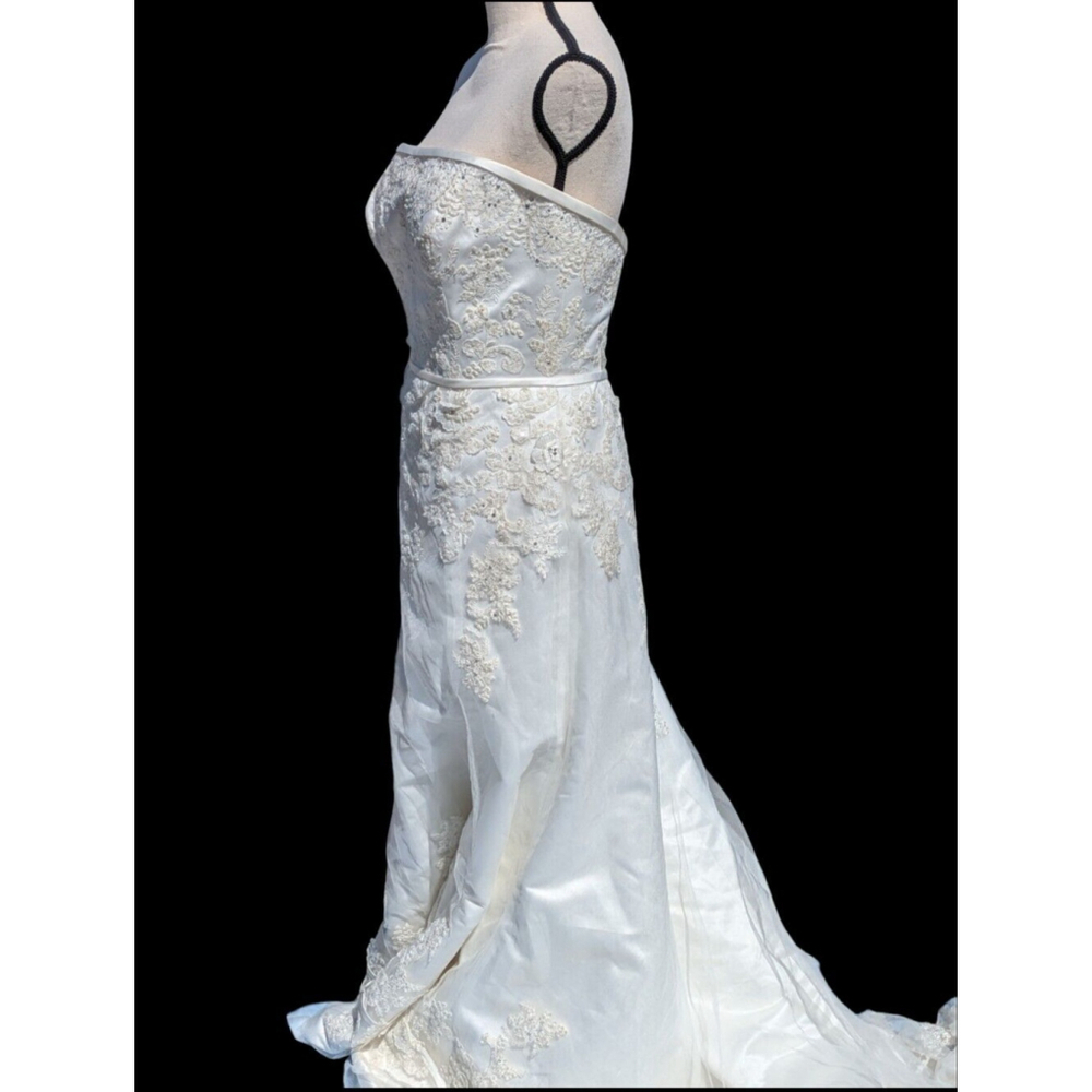 Mon Cheri Bridal Gown Beaded Sleeveless Strapless Train size 12 - Picture 4 of 12